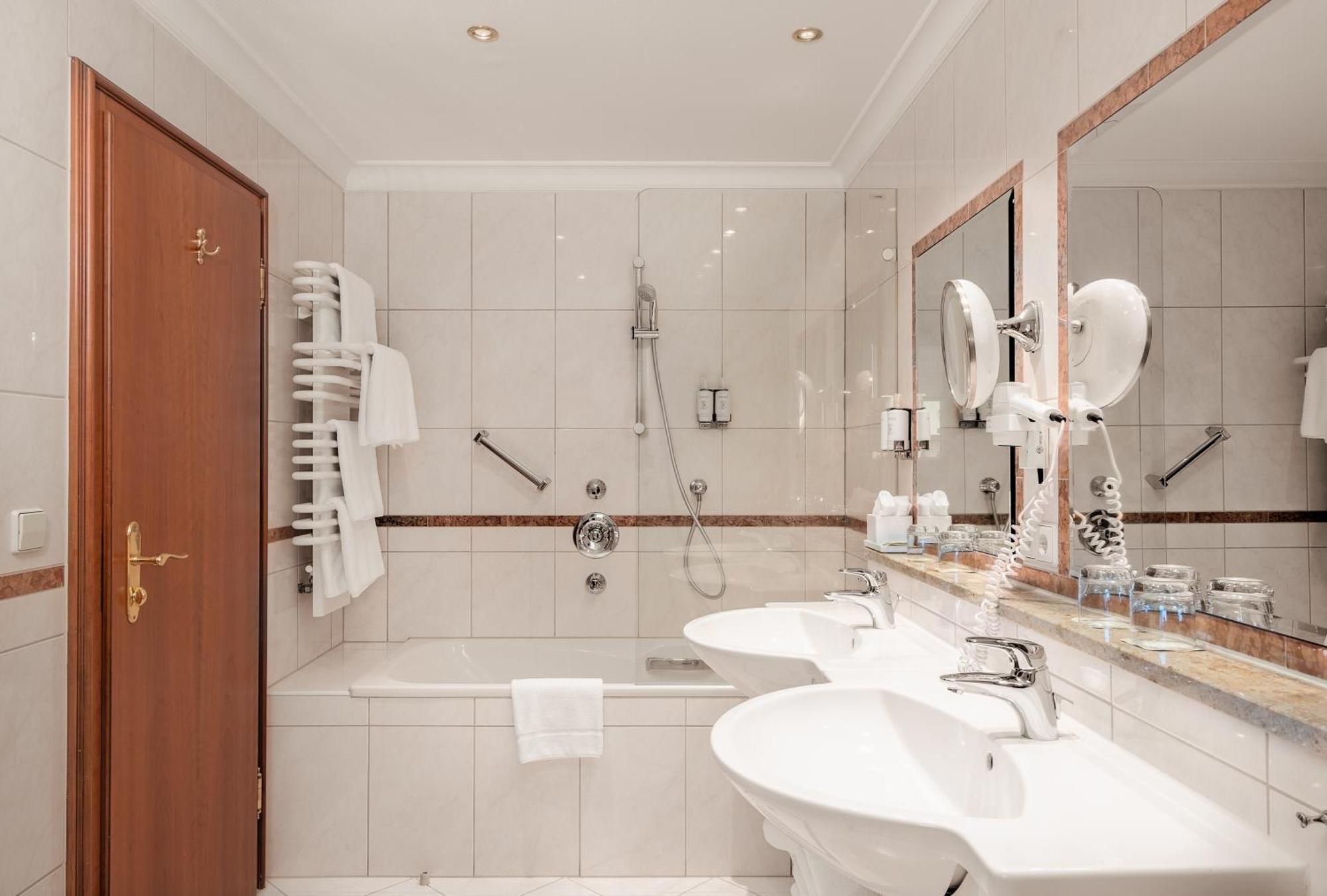 Adler Haeusern Gourmet & Spa Hotel 객실 사진